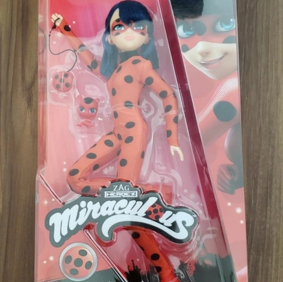 Miraculous Ladybug and Cat Noir Dolls - Picture 2 of 9